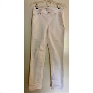 White Old Navy Curvy profile, midrise